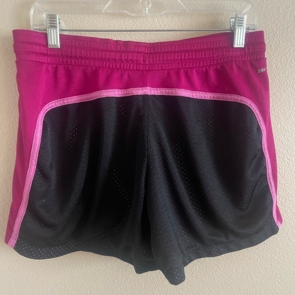 Nike Dri Fit Mesh‎ Style Womens Running/Workout Shorts size Medium - Picture 2 of 2